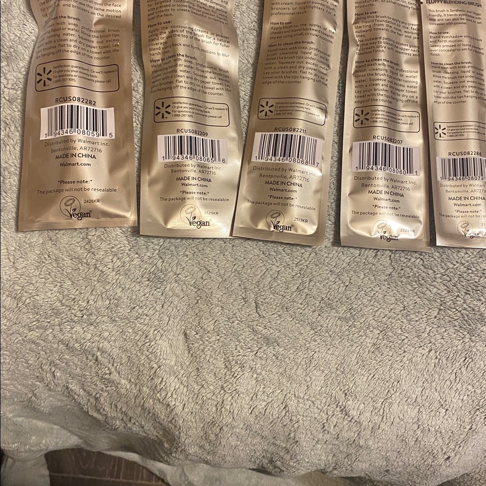 Vegan Makeup Brush Set - Picture 8 of 8